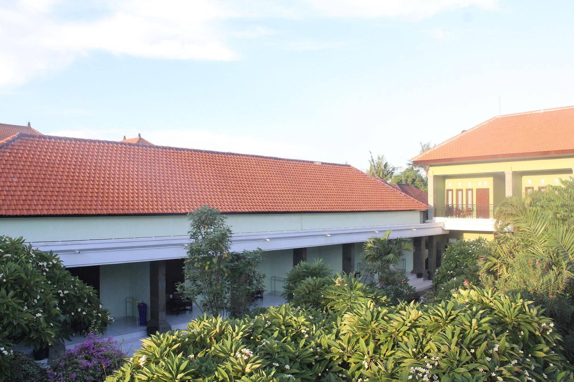 Berlian Inn Kuta Lombok Exterior foto